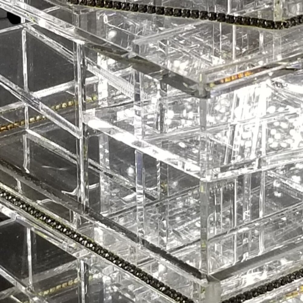 Zahra Beauty Rotating Lipstick Holder Acrylic Organizing Tower w/ Rhinestone - Picture 12 of 12